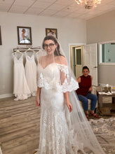Load image into Gallery viewer, Claire Pettibone &#39;Bordeaux &#39; wedding dress size-10 NEW
