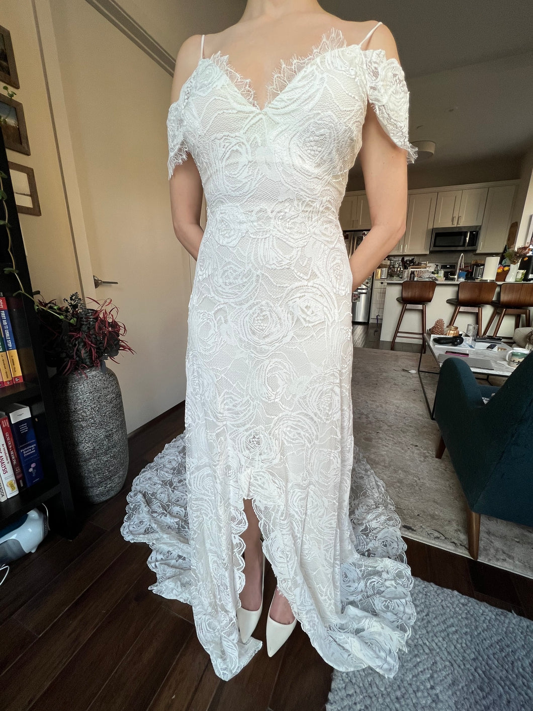 Grace Loves Lace 'Bonita' wedding dress size-04 NEW