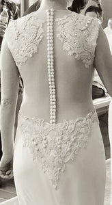 Vera Wang 'Adelia' size 2 used wedding dress back view on bride