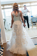Load image into Gallery viewer, Reem Acra &#39;Essence of Joy&#39; size 2 used wedding dress back view on bride

