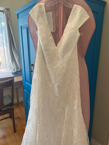 Jenny Yoo 'Tierney ' wedding dress size-12 PREOWNED