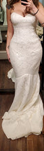 Load image into Gallery viewer, Lillian West &#39;6425&#39; wedding dress size-06 NEW
