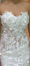 Load image into Gallery viewer, unknown &#39;Farage Paris&#39; wedding dress size-06 PREOWNED

