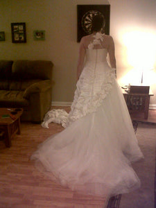 Pronovias 'White One - Talud' size 12 used wedding dress back view on bride