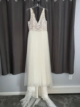 Load image into Gallery viewer, Maggie Sottero &#39;Connie&#39; wedding dress size-12 NEW
