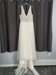 Maggie Sottero 'Connie' wedding dress size-12 NEW
