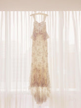 Load image into Gallery viewer, Monique Lhuillier &#39;Opulence&#39; - Monique Lhuillier - Nearly Newlywed Bridal Boutique - 1
