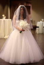 Load image into Gallery viewer, Pnina Tonai &#39;4051&#39; size 8 used wedding dress front view close up on bride
