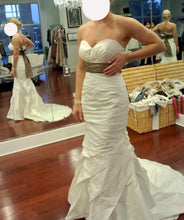Load image into Gallery viewer, White Pure Coutre by Jodi Moylan &#39;P784SS&#39; wedding dress size-04 PREOWNED
