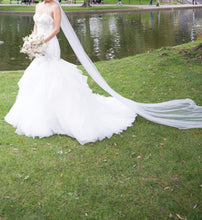 Load image into Gallery viewer, Pronovias &#39;Prival&#39; - Pronovias - Nearly Newlywed Bridal Boutique - 2

