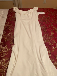 David's Bridal '100129668' wedding dress size-16 NEW