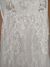 Load image into Gallery viewer, David&#39;s Bridal &#39;SWG722 IVYCHAM&#39; wedding dress size-12 NEW
