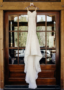 BERTA '15-110' wedding dress size-00 PREOWNED
