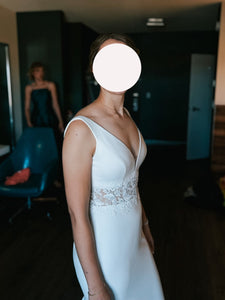 Mikaella '2181' wedding dress size-08 PREOWNED