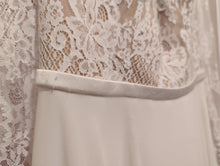 Load image into Gallery viewer, Justin Alexander &#39;WB7274&#39; wedding dress size-06 SAMPLE
