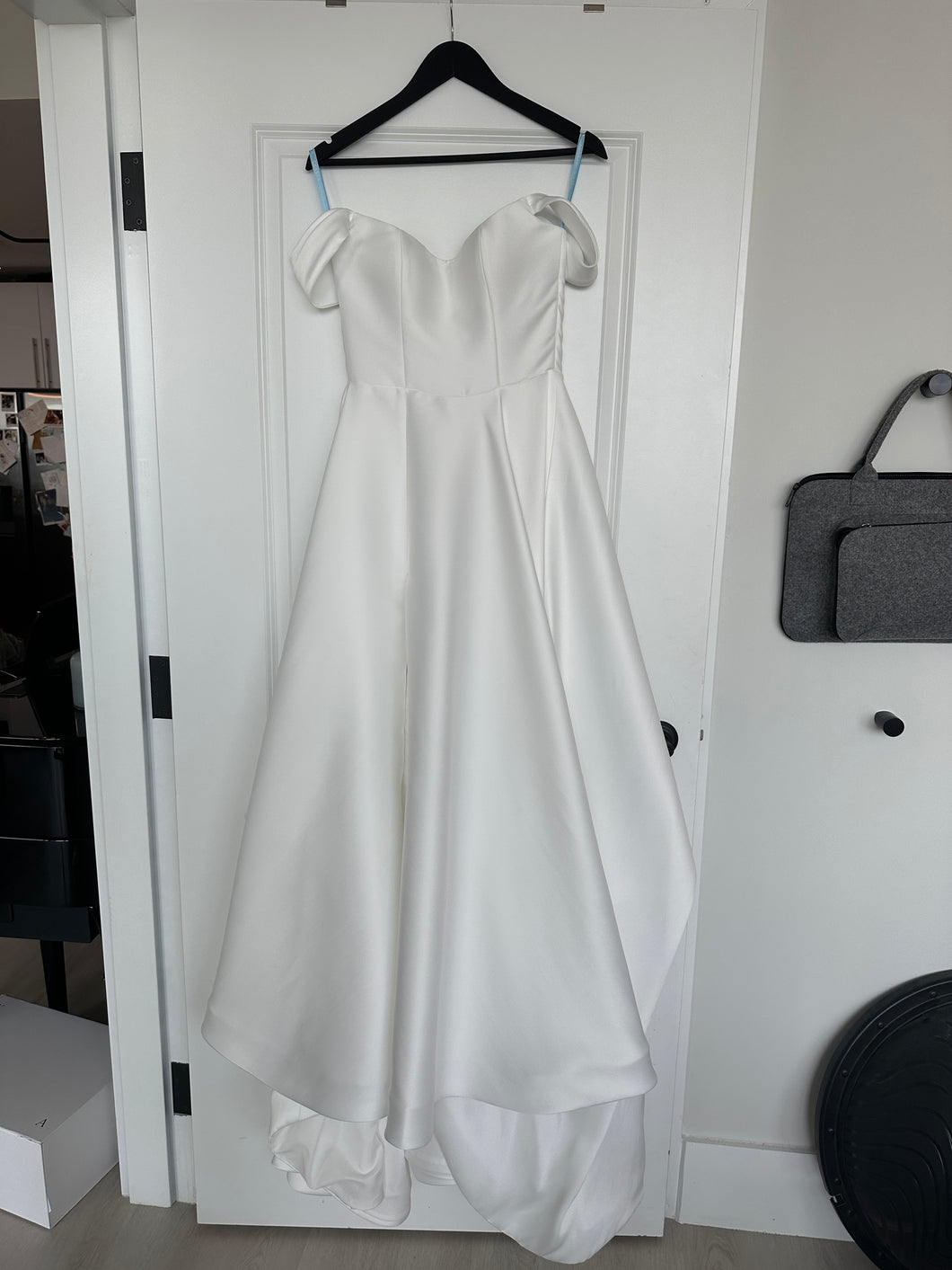 Chosen by KYHA 'Davis' wedding dress size-02 PREOWNED