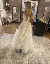 Load image into Gallery viewer, Wtoo &#39;14701&#39; wedding dress size-02 NEW
