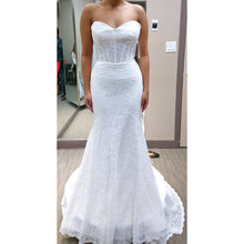 Load image into Gallery viewer, Mikaella &#39;CA05313&#39; wedding dress size-04 NEW
