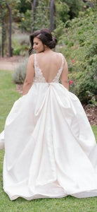 Lazaro '3658' wedding dress size-08 PREOWNED