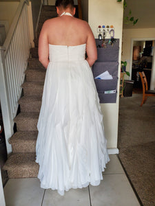 Galina '9pk3218' wedding dress size-18 PREOWNED