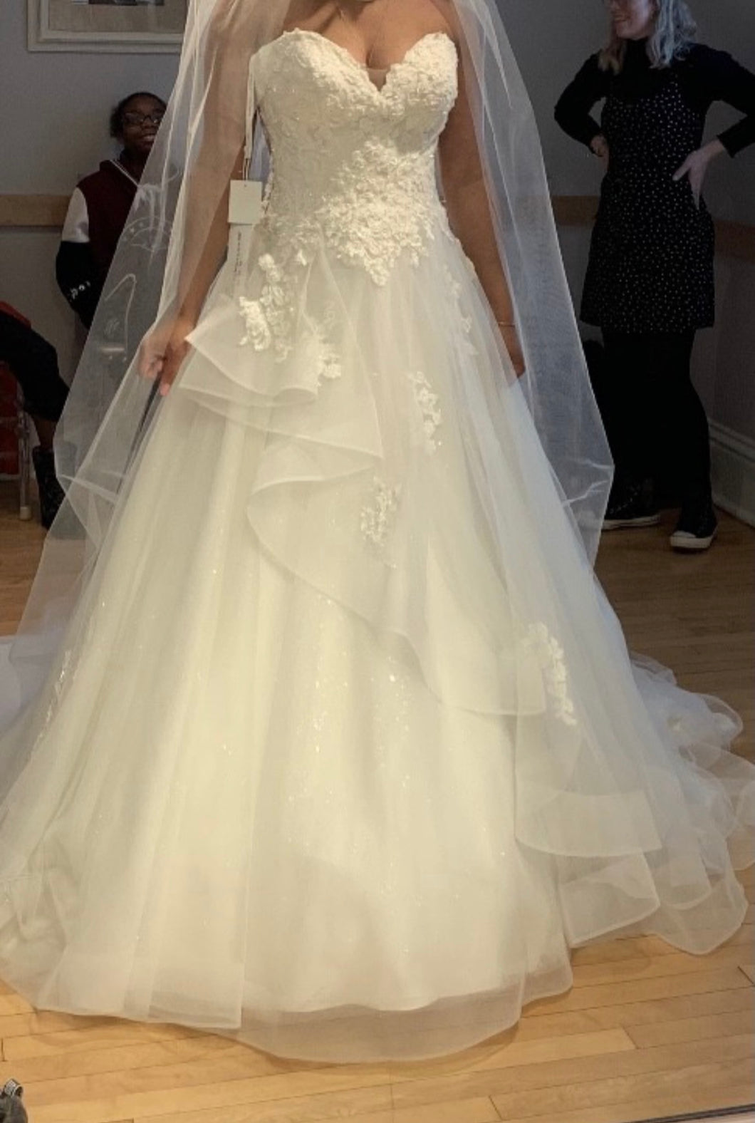 Mori Lee 'Shania ' wedding dress size-08 NEW