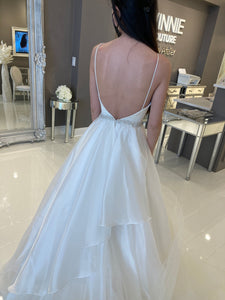Winnie Couture 'Gemma 8490' wedding dress size-00 NEW