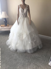 Load image into Gallery viewer, Pnina Tornai &#39;Love&#39; size 12 new wedding dress front view on bride
