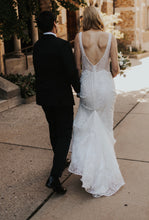 Load image into Gallery viewer, Maggie Sottero &#39;Elaine 20MS215&#39; wedding dress size-06 PREOWNED
