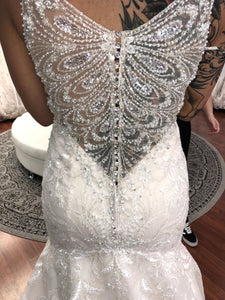Mon Cheri 'Stunning Ivory' size 8 new wedding dress back view on bride
