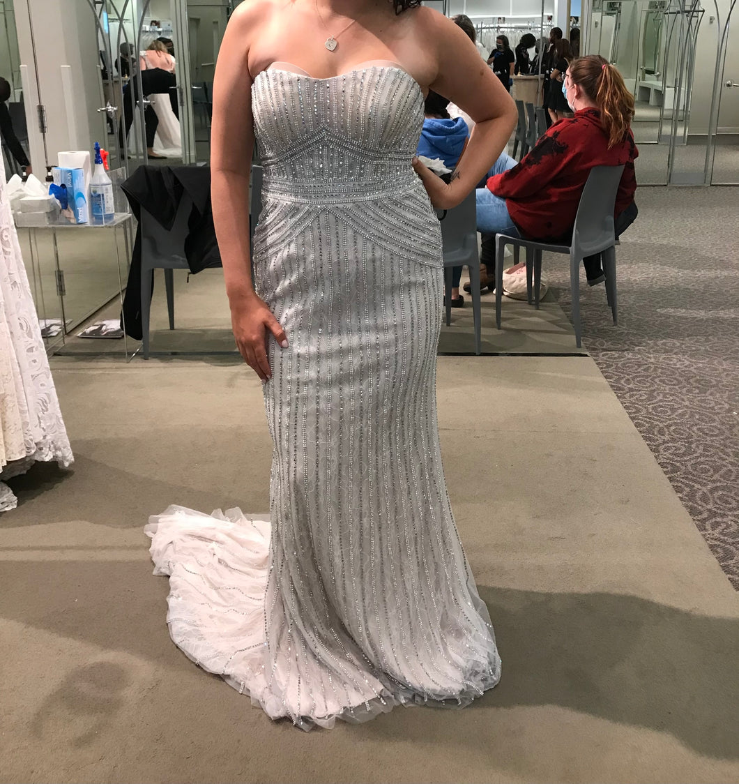 David’s Bridal 'SWG829' wedding dress size-08 NEW