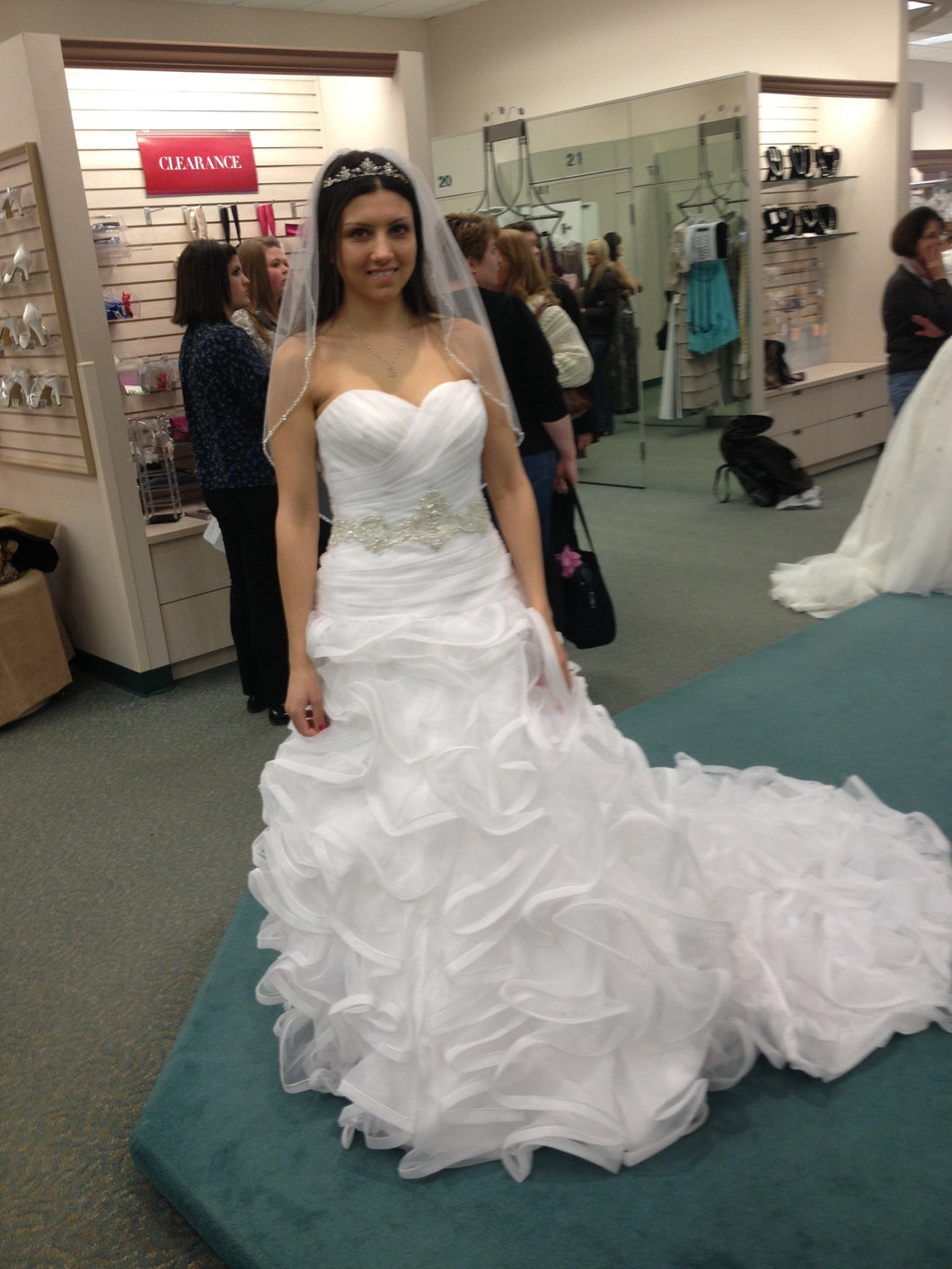 David's Bridal 'SWG492' wedding dress size-04 PREOWNED