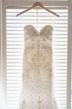 Load image into Gallery viewer, Casablanca &#39;B087&#39; size 0 used wedding dress front view on hanger

