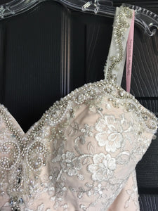 Da Vinci '31E50353' size 6 new wedding dress front view close up 