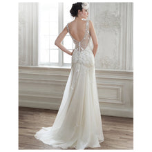 Load image into Gallery viewer, Maggie Sottero &#39;Demi&#39; size 8 new wedding dress back view on model
