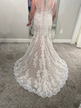 Load image into Gallery viewer, Justin Alexander &#39;Cayden&#39; wedding dress size-12 NEW
