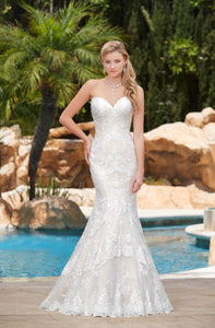 Kitty Chen 'Greta' size 10 new wedding dress front view on model