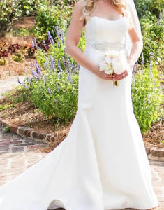 Rivini 'Alyne “Charlene”' wedding dress size-10 PREOWNED