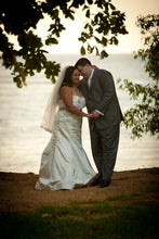 Load image into Gallery viewer, Melissa Sweet &#39;Deanna&#39; - Melissa Sweet - Nearly Newlywed Bridal Boutique - 2
