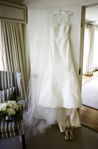 Carolina Herrera 'Juliet' size 2 used wedding dress front view on hanger