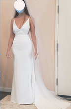 Load image into Gallery viewer, Sarah Seven &#39;Giovanna&#39; wedding dress size-02 NEW

