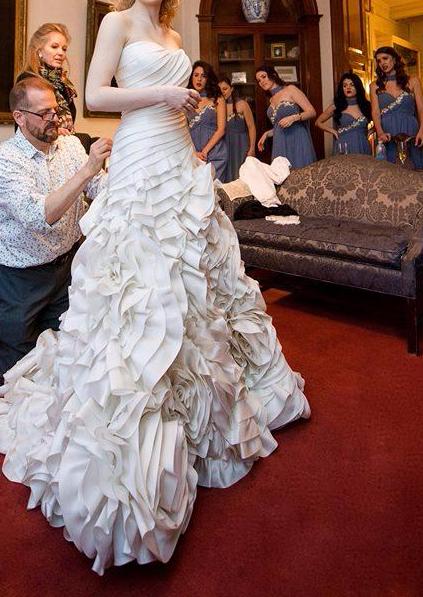 Pnina Tornai 'Custom' size 4 used wedding dress front view on bride