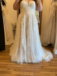 Essense of Australia 'D2752' wedding dress size-20 NEW