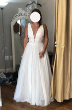 Load image into Gallery viewer, Jenny Yoo &#39;Annalise&#39; wedding dress size-04 NEW
