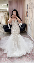 Load image into Gallery viewer, Calla Blanche &#39;Teresa&#39; wedding dress size-04 NEW
