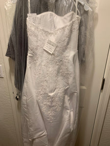 David's Bridal 'V8591' wedding dress size-04 NEW