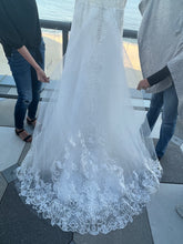 Load image into Gallery viewer, Custom Designed by Nicole&#39;s Boutique &#39;Unknown&#39; wedding dress size-18 NEW
