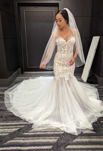 Calla Blanche 'LA8224' wedding dress size-02 NEW