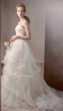 Load image into Gallery viewer, Vera Wang White &#39;Ball Gown 351065&#39; size 8 used wedding dress side view on model
