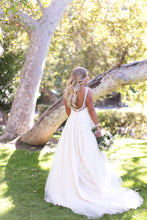 Load image into Gallery viewer, Mori Lee &#39;2811&#39; size 12 used wedding dress back view on bride
