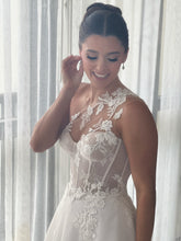 Load image into Gallery viewer, Ines Di Santo &#39;Soledad&#39; wedding dress size-02 PREOWNED
